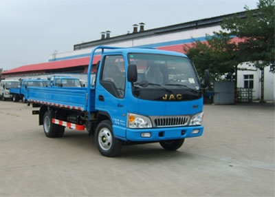 HFC1071K2T 江淮120马力单桥柴油4.2米国三载货汽车图片