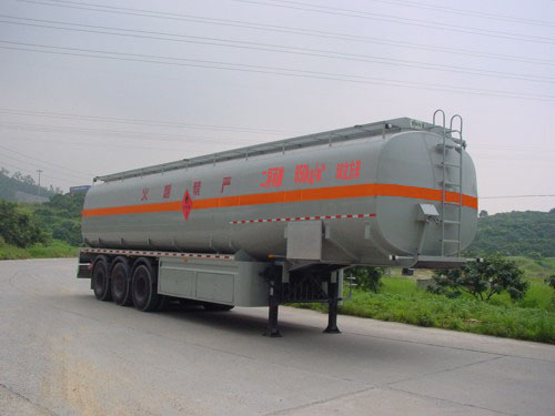 永强12.3米30吨化工液体运输半挂车(YQ9403GHY)