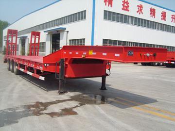 杨嘉13米31吨低平板半挂车(LHL9407TDP)