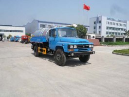 吸粪车