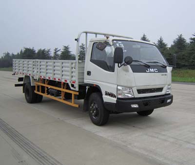 JX1090TPA24 江铃5.7米载货汽车图片