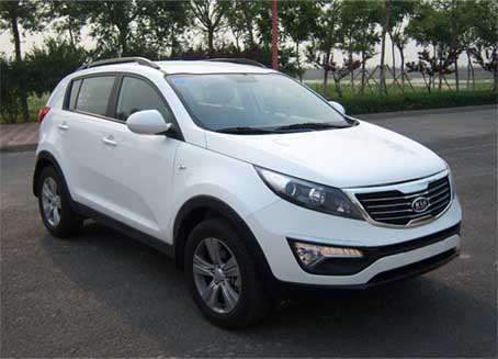 起亚牌多用途乘用车(YQZ6442AE5)