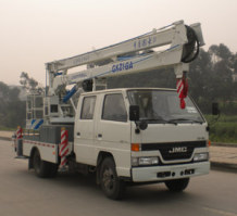 高空作业车