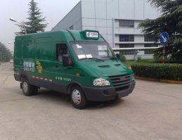 依维柯邮政车