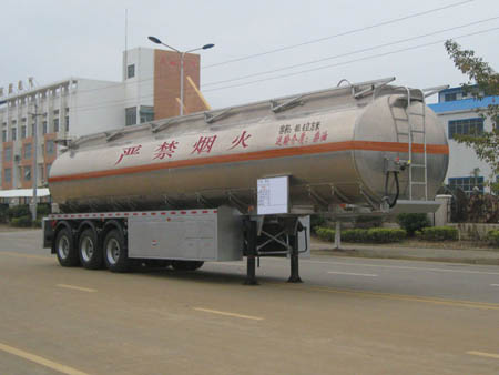 运力12.7米32吨化工液体运输半挂车(LG9403GHY)