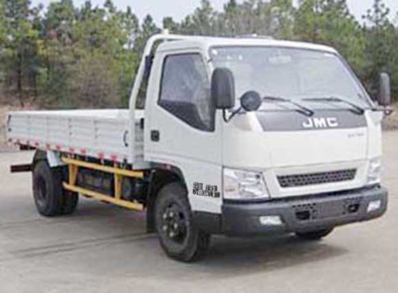 JX1062TG24 江铃4.1米载货汽车图片