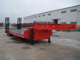 低平板半挂车