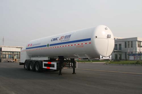 圣达因12.6米26.7吨低温液体运输半挂车(SDY9401GDYN2)