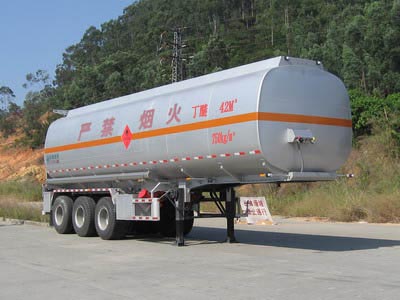 永强10.4米30.8吨化工液体运输半挂车(YQ9400GHYC)