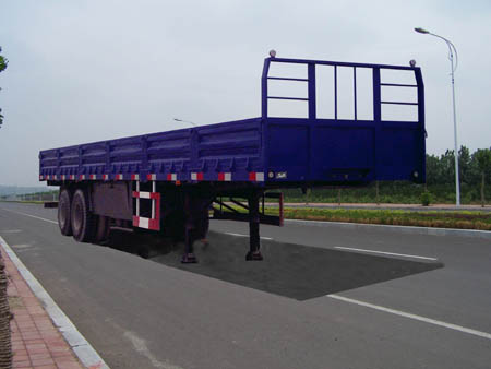 鲁泉10米20吨半挂车(JZQ9260)