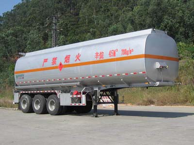 永强10.5米30吨化工液体运输半挂车(YQ9400GHYB)