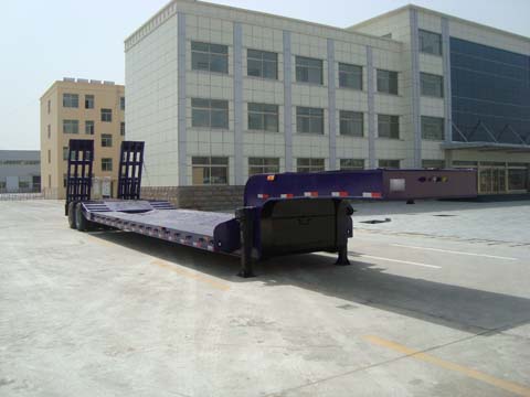 万事达16米30.1吨低平板运输半挂车(SDW9402TDP)