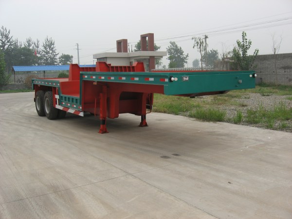 钟乐9.6米25.3吨铁水运输半挂车(HJY9330TTS)