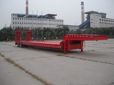 可利尔16米28.5吨低平板半挂车(SZY9401TDP)