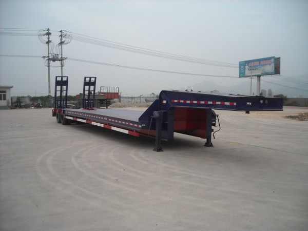 顺运16米30吨低平板运输半挂车(HYY9403TDP)