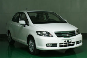 理念牌HG7150FAA型轿车