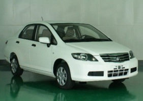 理念牌HG7130FAA型轿车