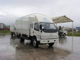 仓栅式运输车