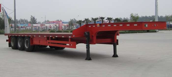 吉运13米33吨低平板半挂车(MCW9404TDP)
