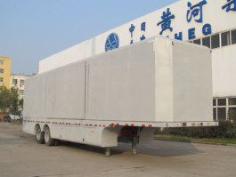 展示半挂车