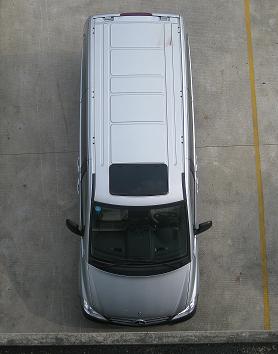 梅赛德斯-奔驰牌FA5031XXY厢式运输车公告图片
