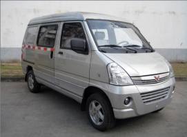 五菱牌LZW5026XXYN3Q厢式运输车