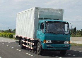 平头厢式运输车