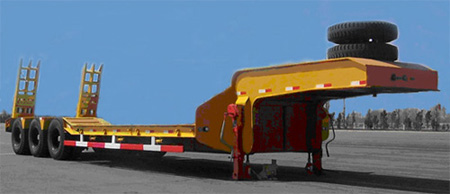 旭达12.9米25.2吨低平板半挂车(CFJ9341TDP)