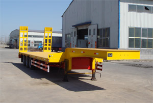 新科13米29.4吨低平板半挂车(LXK9391TDP)