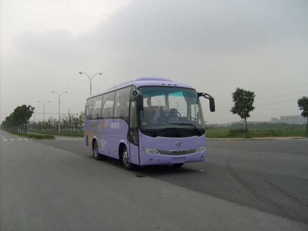金龙8米10-23座客车(KLQ6796QE3A)