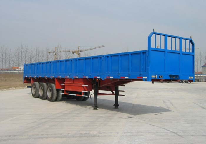 荣昊13米32.4吨半挂车(SWG9400)