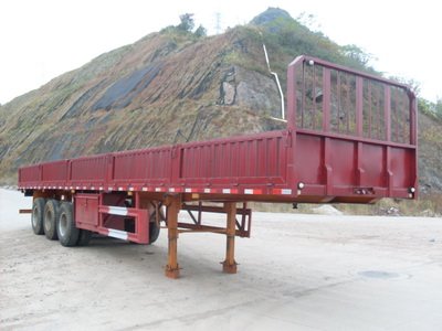 南明12.6米30吨半挂车(LSY9384)