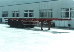 金龙12.4米31吨集装箱运输半挂车(NJT9370TJZ)