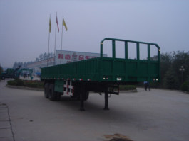 半挂车