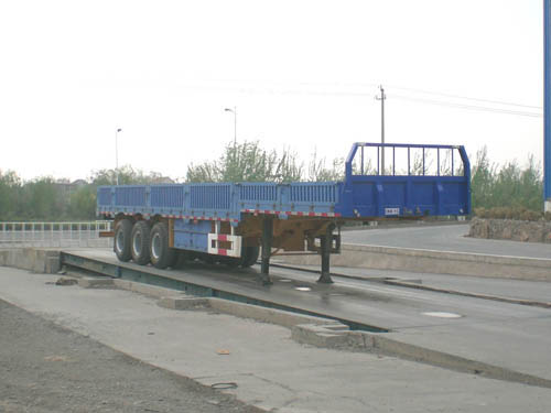 中集13米33吨半挂车(ZJV9400SD)