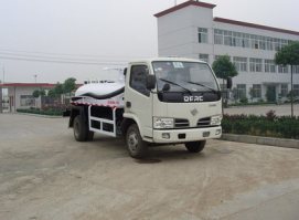 吸粪车