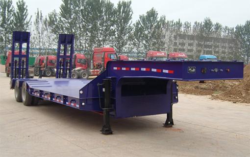 杨嘉11.1米28吨低平板半挂车(LHL9351TDP)