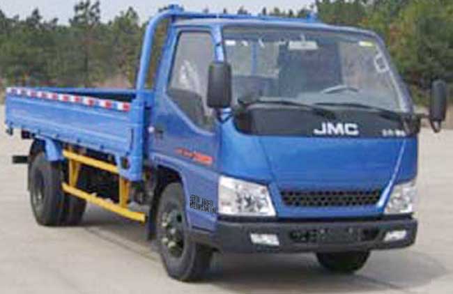 JX1061TG24 江铃4.2米载货汽车图片