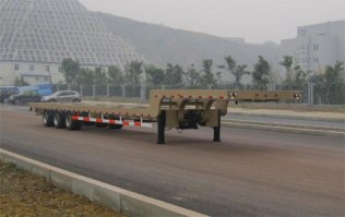 低平板半挂车
