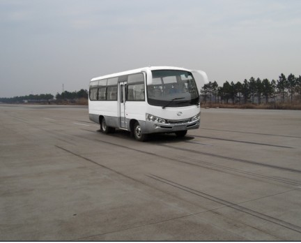 衡山HSZ6660A1客车图片