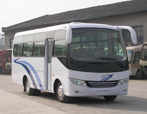 川马7.5米24-30座客车(CAT6750EET)