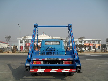 华星牌CCG5090ZBS摆臂式垃圾车公告图片