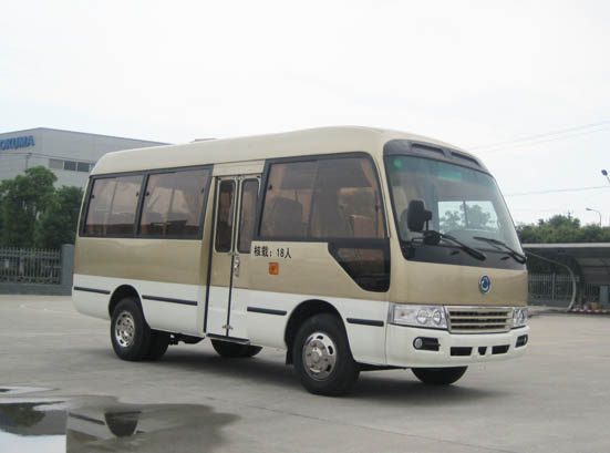 申龙6米10-18座客车(SLK6602C1G3)