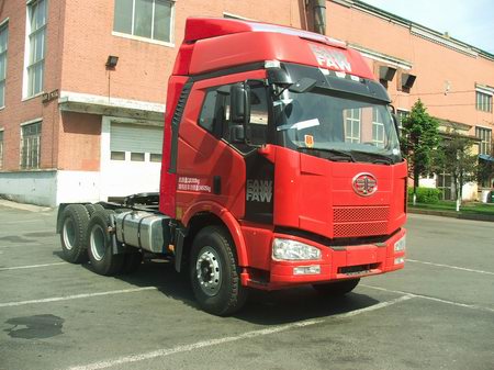 CA4250P63K2T1AHXE4 解放集装箱半挂牵引汽车图片
