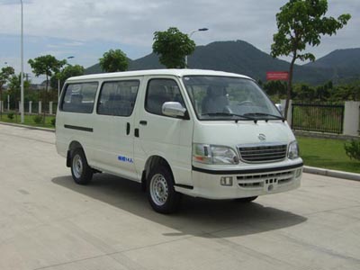 金龙5.3米10-14座轻型客车(XMQ6530EF3)
