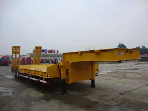 中集11.5米28吨低平板运输半挂车(ZJV9351TDPDY)