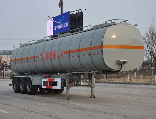中集13米30吨易燃液体罐式运输半挂车(ZJV9400GRYYK)