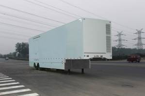 展示半挂车