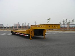低平板半挂车