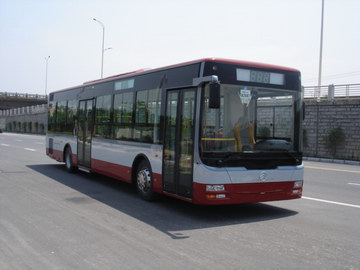 金旅12米10-40座城市客车(XML6125J83C)